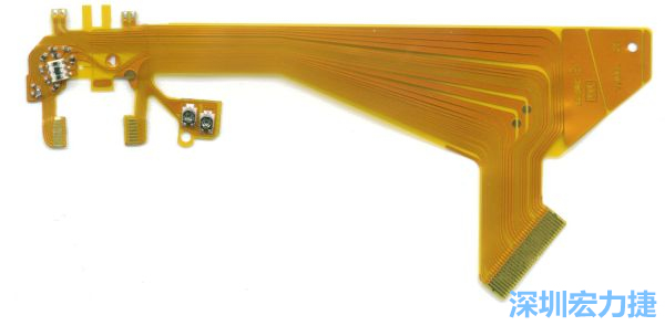 針對消費性電子產(chǎn)品的外型設(shè)計，F(xiàn)PC可以做任意形狀的適應(yīng)性線路設(shè)計。
